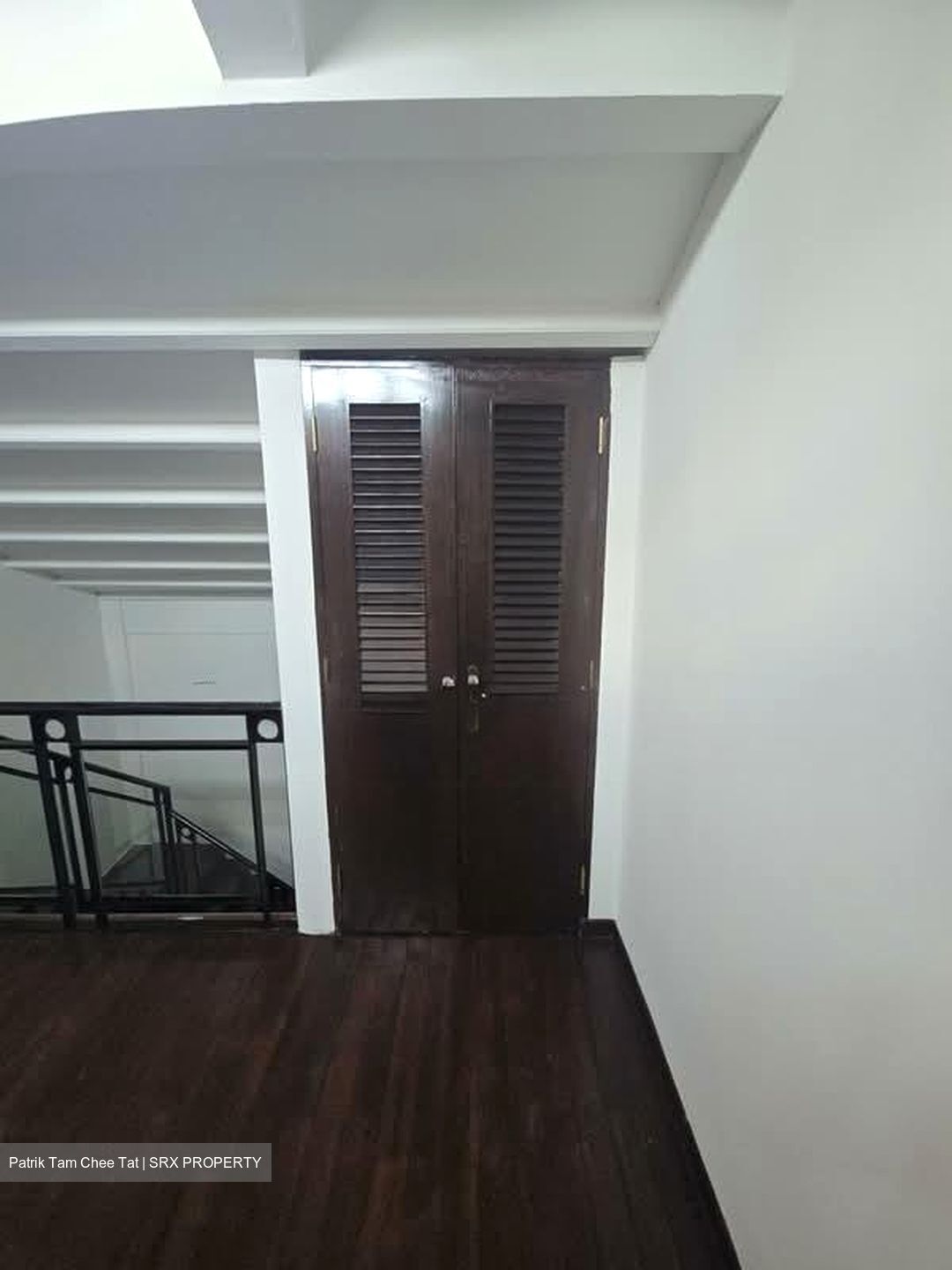 Jalan Pisang (D7), Shop House #540086281